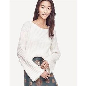 Ann Taylor Wool Alpaca blend ivory bell sleeve sweater Size M Neutral Minimalist